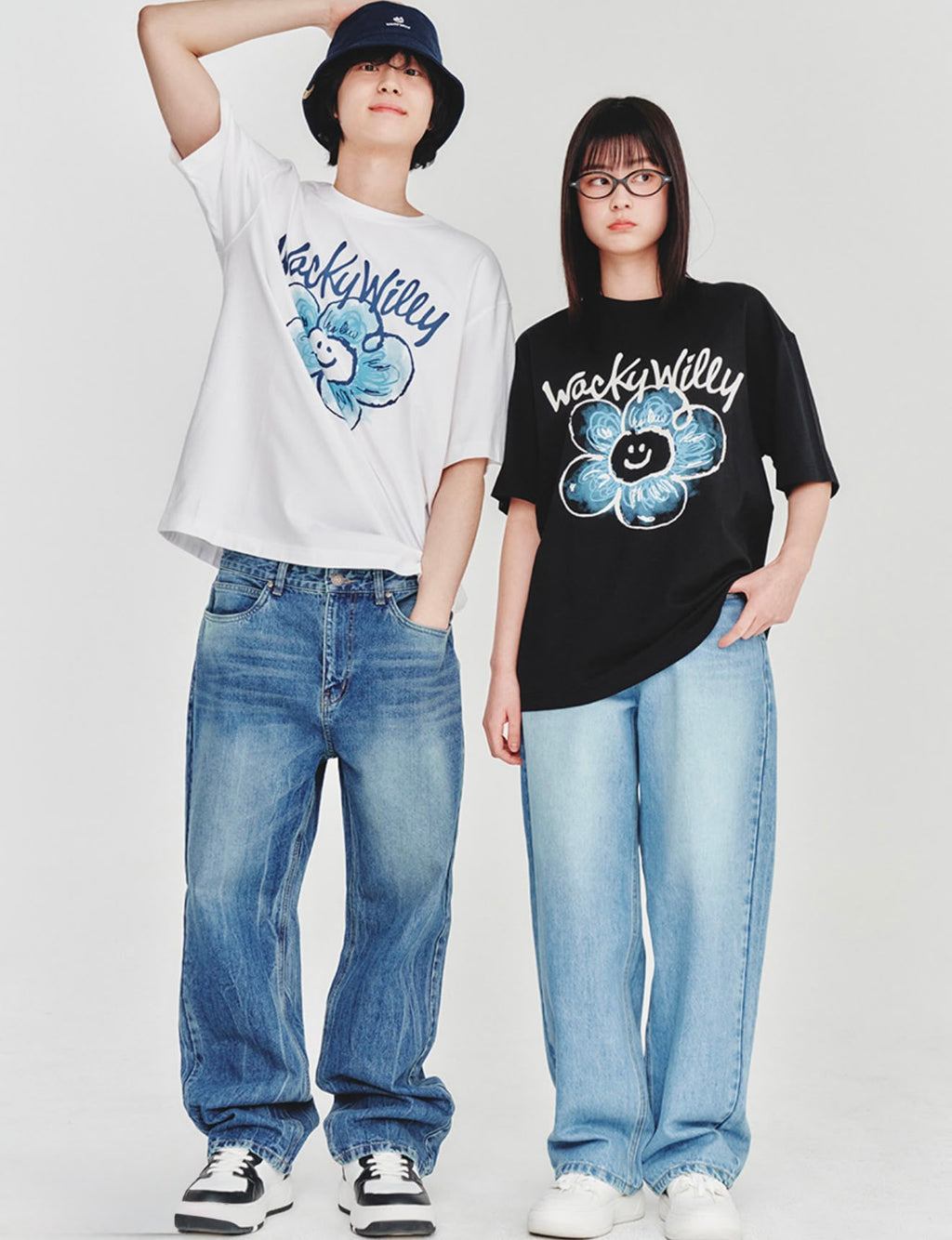 0703👕👕🇰🇷爆紅品牌 Wacky Willy 小火人 Lily Artwork Points Short-sleeve T-shirt&nbsp;