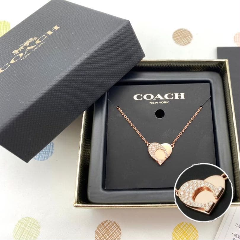 0900‼️售完即止‼️ 貨期 10月下旬  Coach 閃鑽玫瑰金心形頸鏈