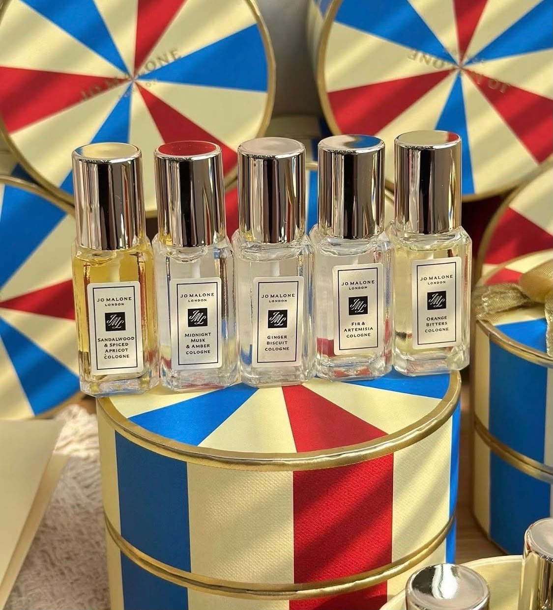 0915😍😍Jo Malone 馬戲團限定禮盒  容量：9ml x 5
