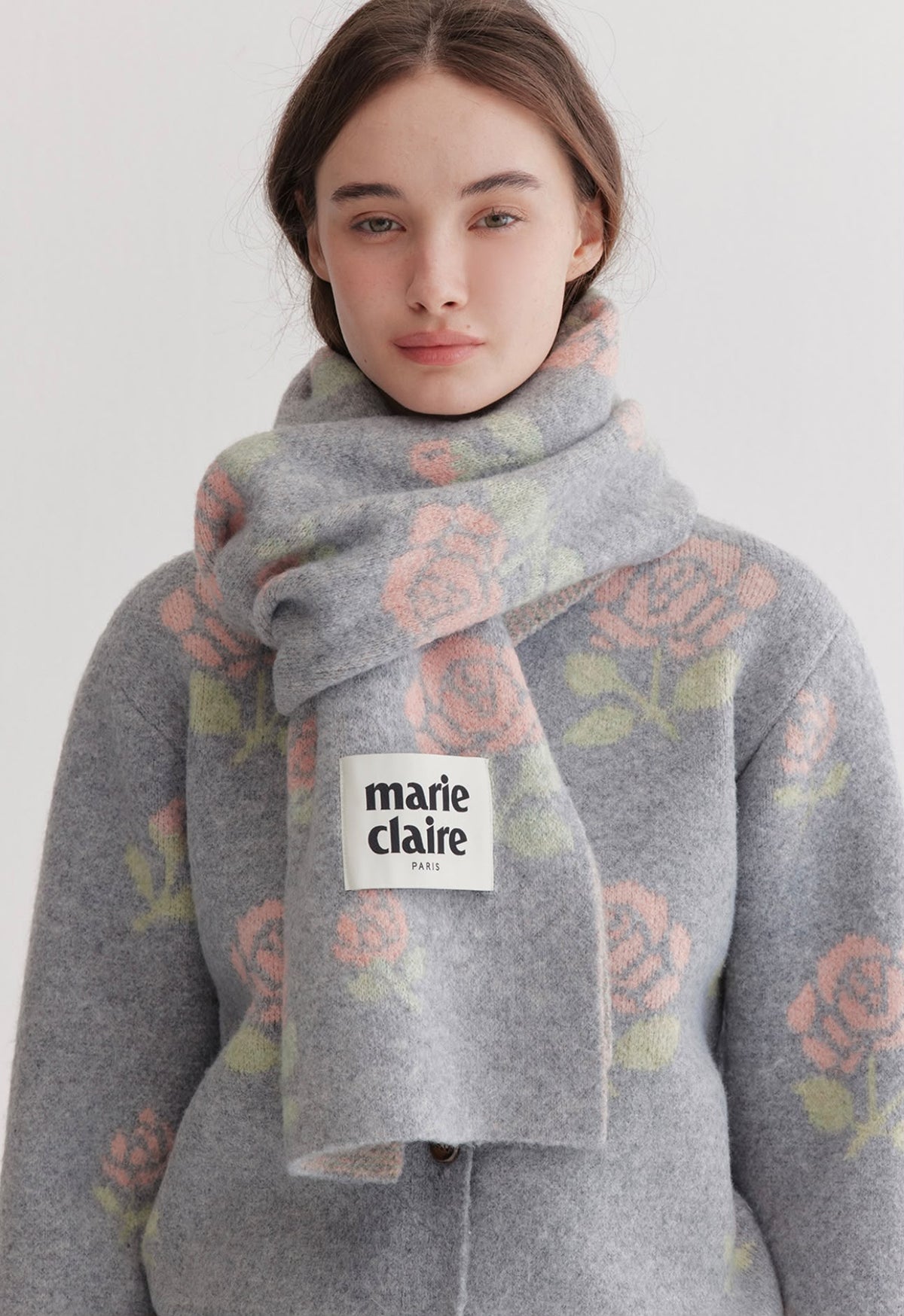 *1028‼️快閃🇰🇷半價‼️ 🇰🇷韓國高級女裝品牌 Marie Claire 羊毛混紡花卉圖案圍巾🤩