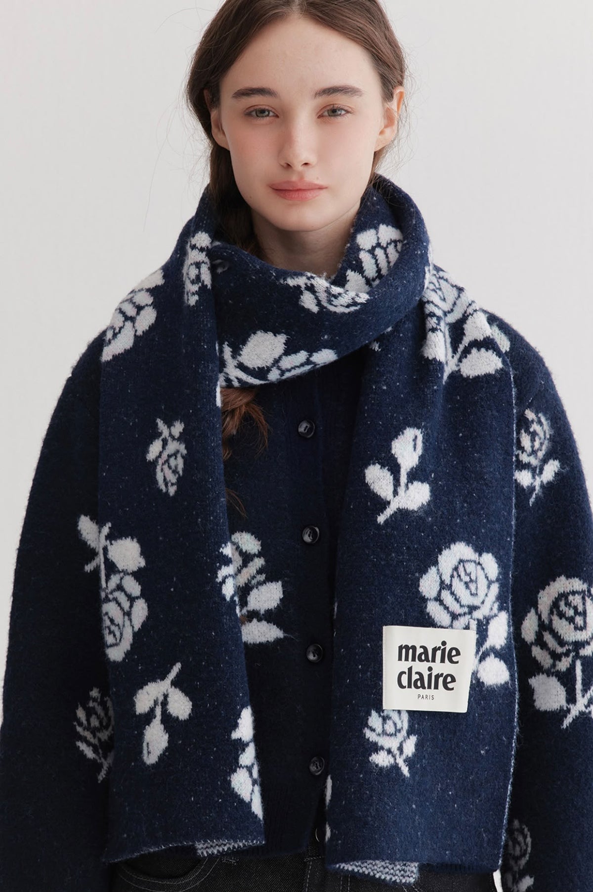 *1028‼️快閃🇰🇷半價‼️ 🇰🇷韓國高級女裝品牌 Marie Claire 羊毛混紡花卉圖案圍巾🤩
