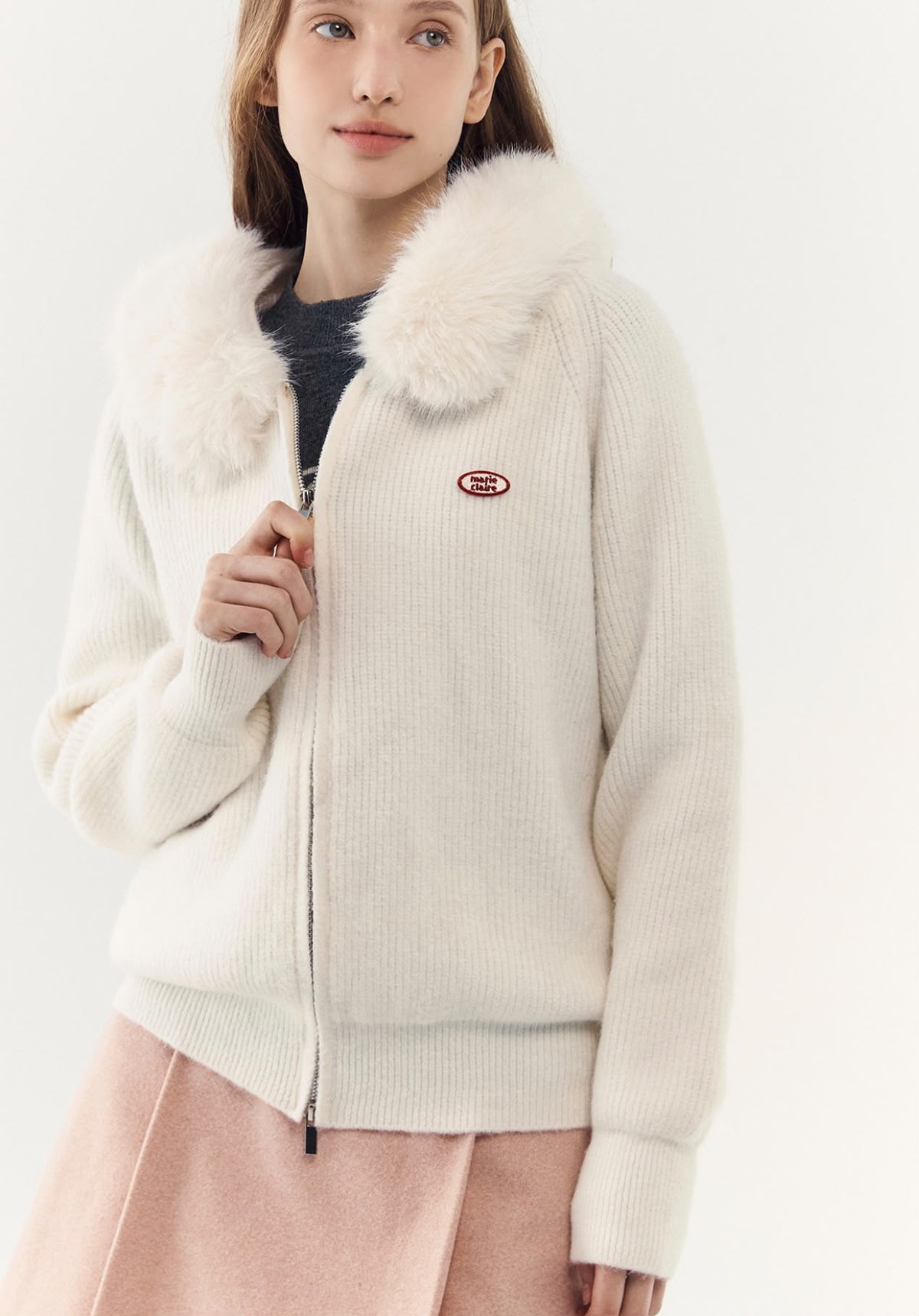*1103‼️快閃🇰🇷半價‼️ 韓國高級女裝品牌 Marie Claire 人造毛皮連帽針織外套🤩
